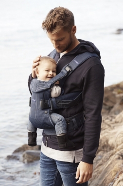 BabyBjorn-Baby-Carrier-One-Air-Navy-Mesh-02-min